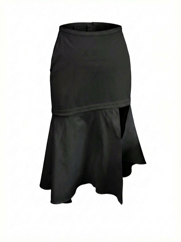 Asymmetric Skirt In Black